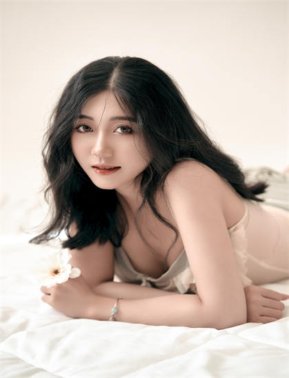 电视剧星辰大海免费观看_泰坦尼克号快播_男人和美女